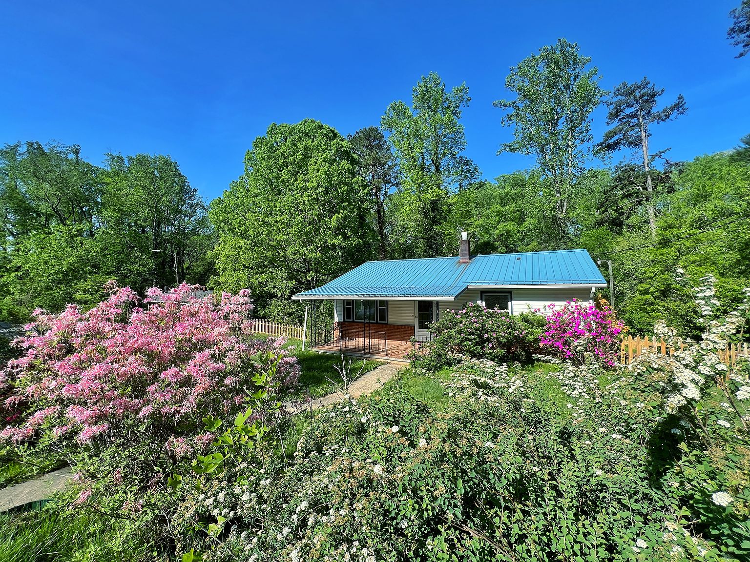 9 Talmadge St, Asheville, NC 28806 | Zillow