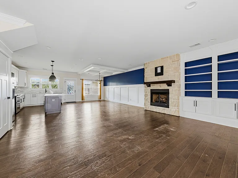 1020 Easton Ct — Photo 49