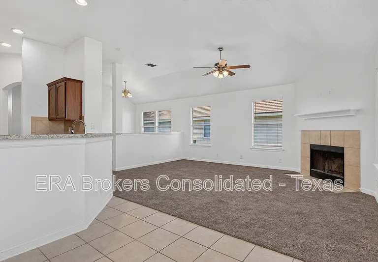 7703 Brisbane Bnd — Photo 11