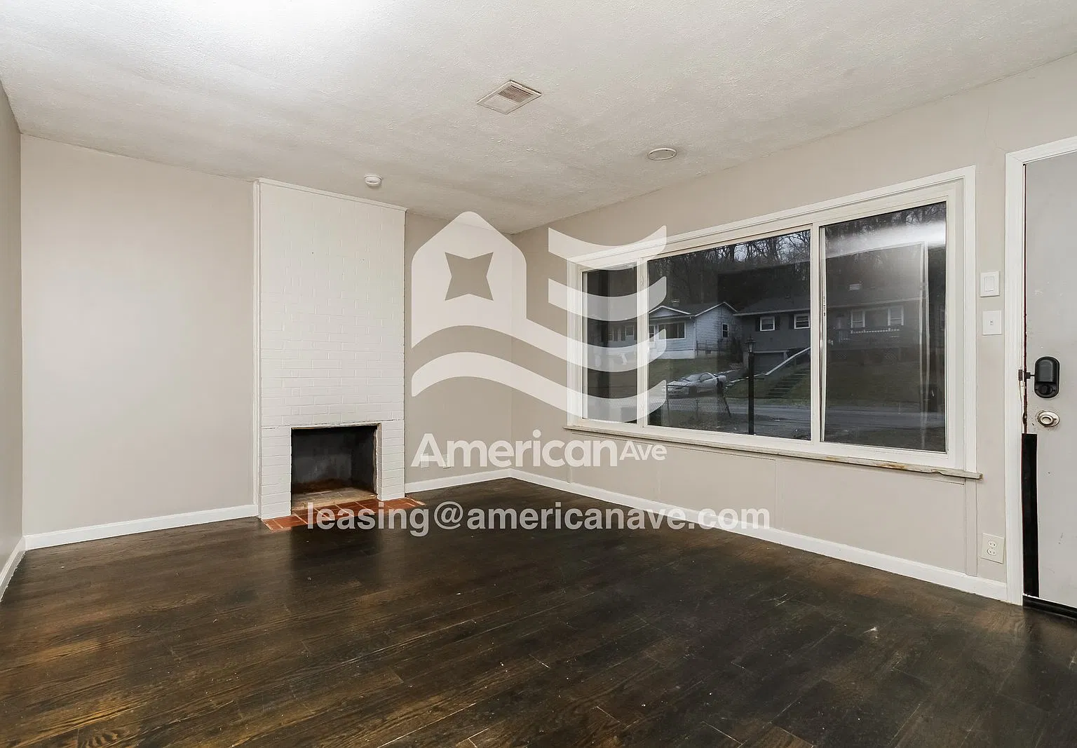 3 bed, 1.0 bath, 925 sqft, $1,550 — Photo 4