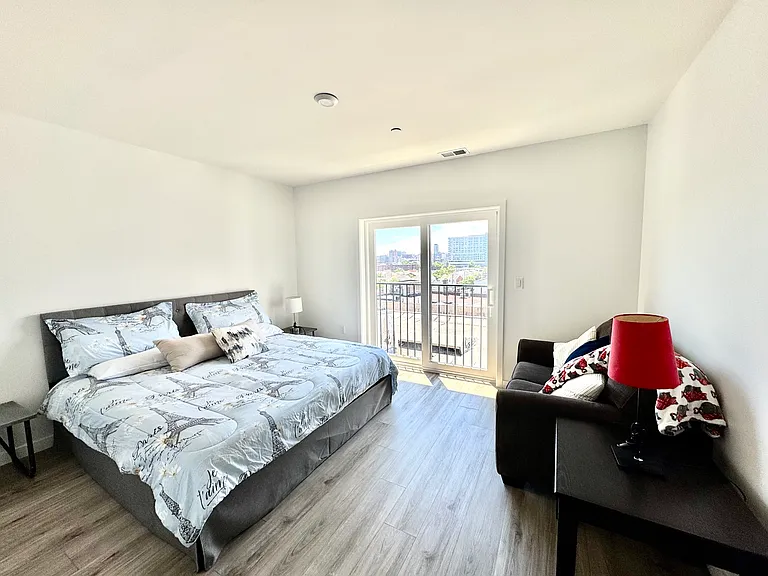 915 N Broad St #605 — Photo 10