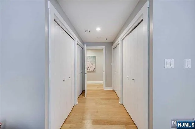 1100 Clinton St — Photo 14
