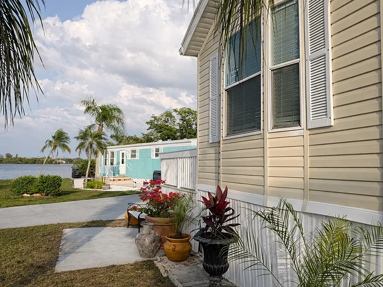 131 Lazy Ave — Photo 16