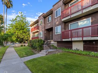 (Anna) 5358 Circle Drive, Sherman Oaks, CA 91401