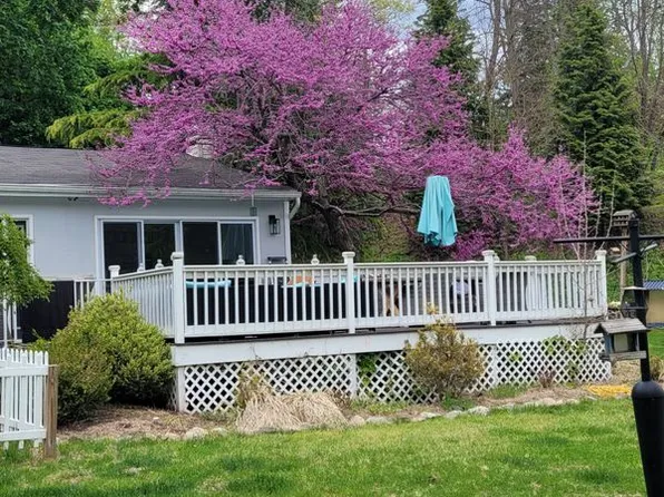 290 W Main St, Stony Point, NY 10980