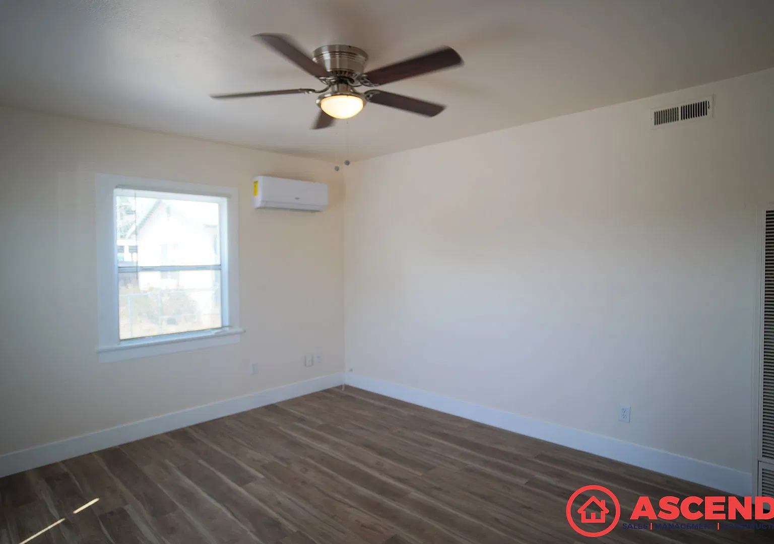412 El Tejon Ave — Photo 4