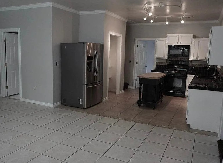 111 Rolling Hills Dr — Photo 4