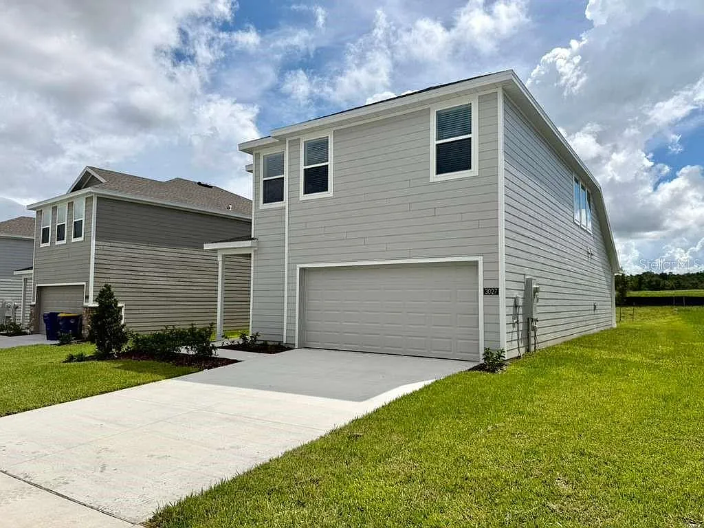 4 bed, 3.5 bath, 2183 sqft, $3,190 — Photo 3