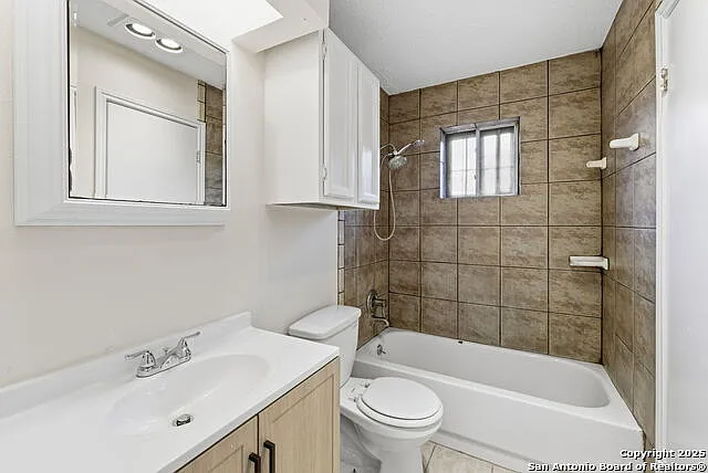 11439 Rousseau St — Photo 15