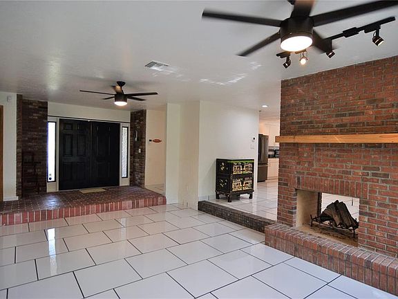 3rd image of 3414 Allapatchee Dr