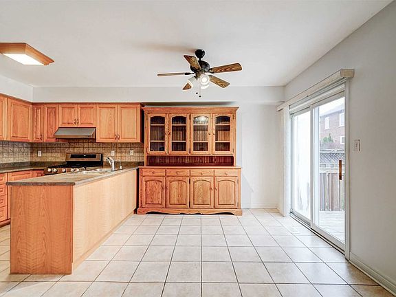 5th image of 107 Sawmill Valley Dr