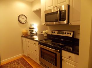 29 Admirals Way, Chelsea, MA 02150