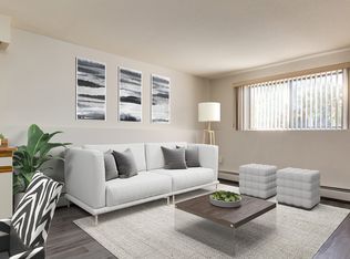 777 12th St NW #303, Medicine Hat, AB T1A 7M1