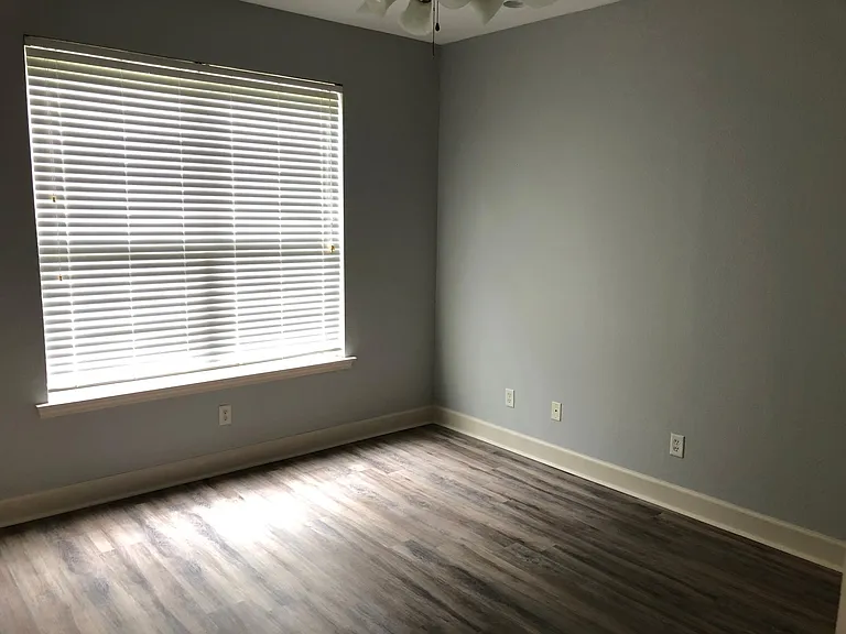 109 Heyward Dr — Photo 5