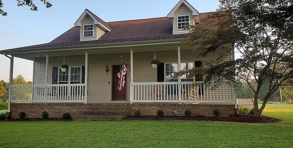 1st image of 154 Kurt Dr