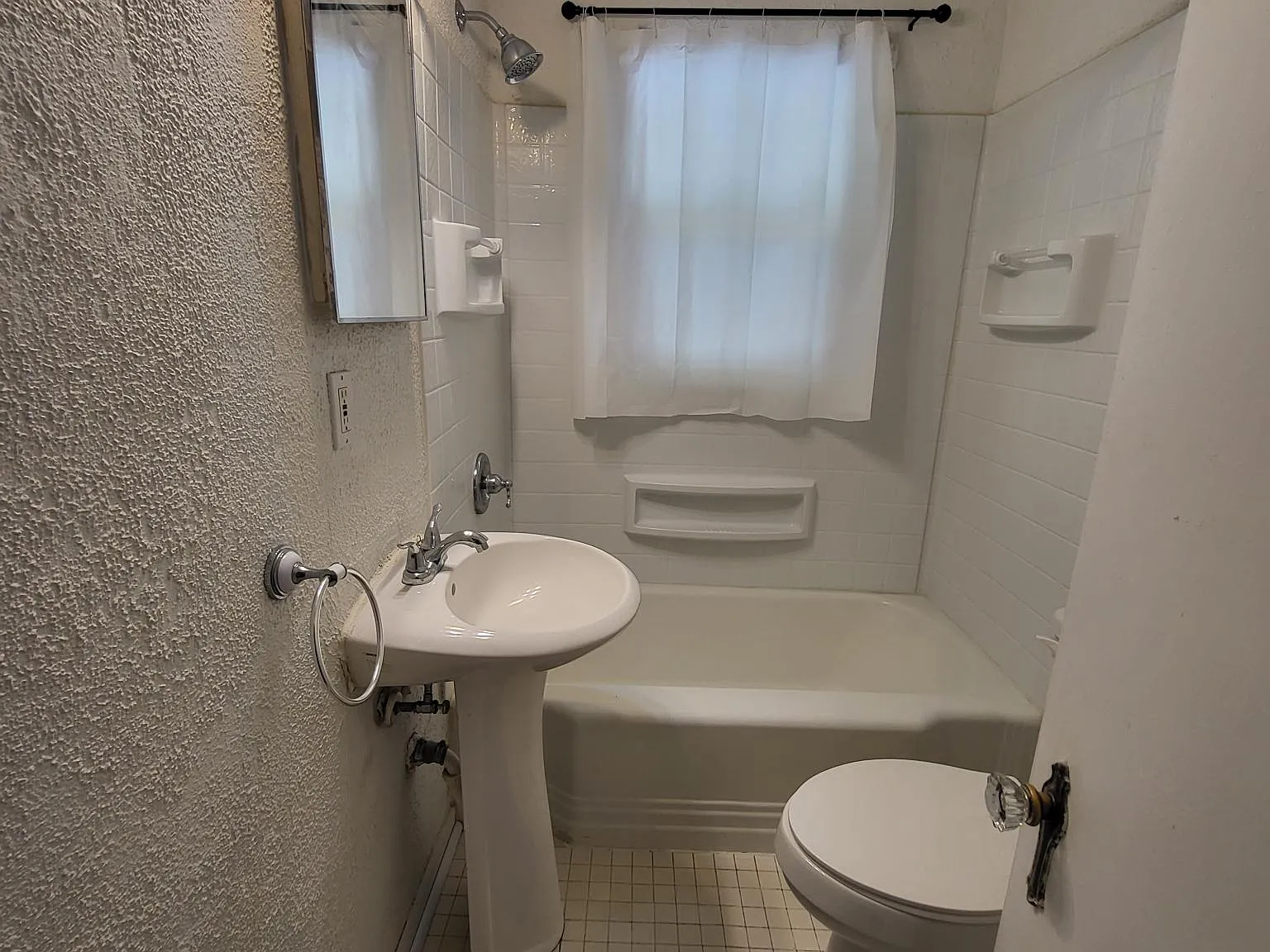 1 bed, 850 sqft, $950 — Photo 4