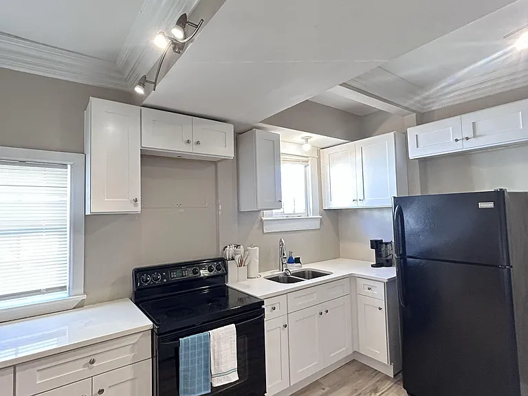 Metropolitan Pkwy SW — Photo 3