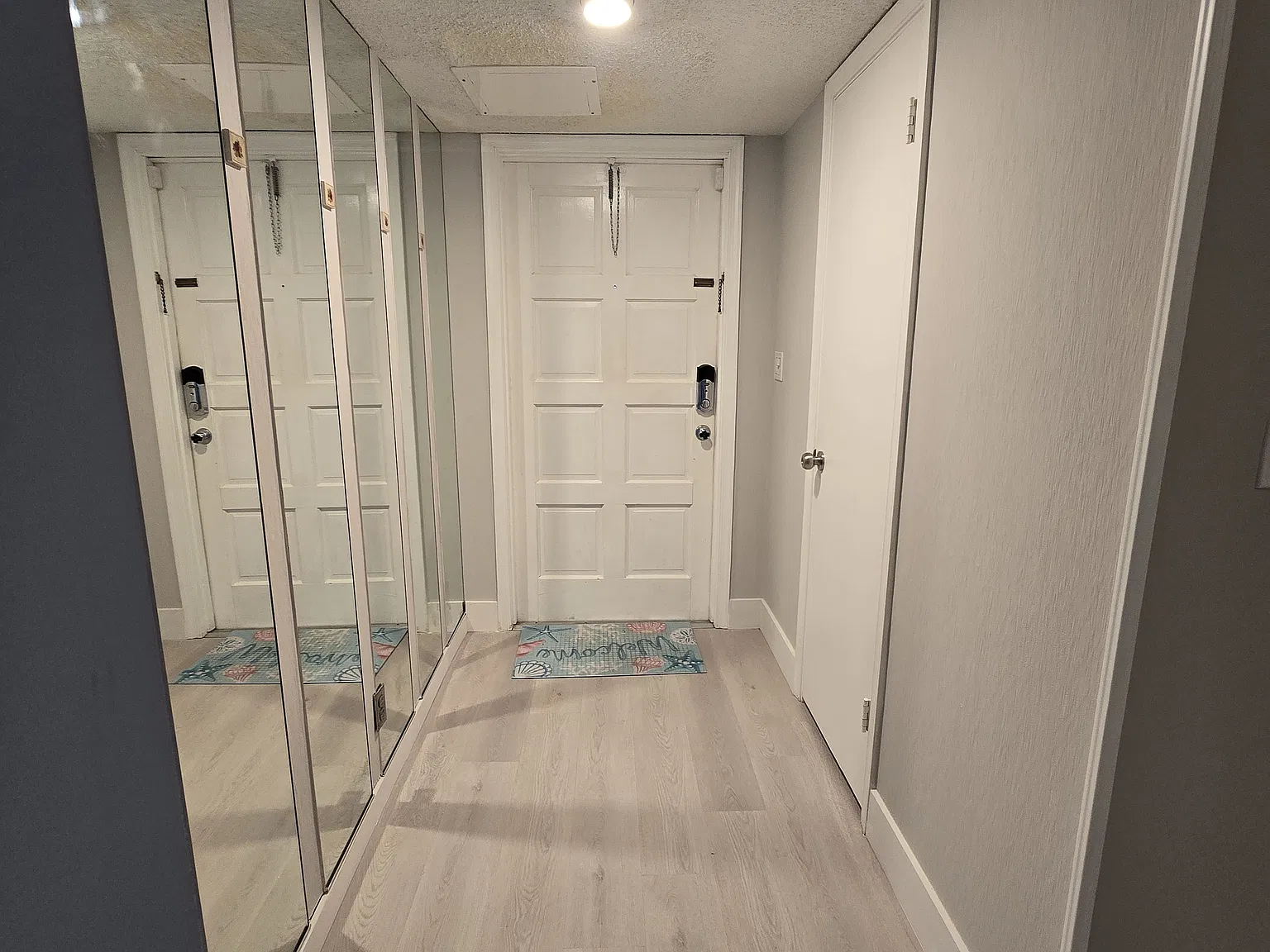 3 bed, 2.5 bath, 1590 sqft, $3,175 — Photo 4