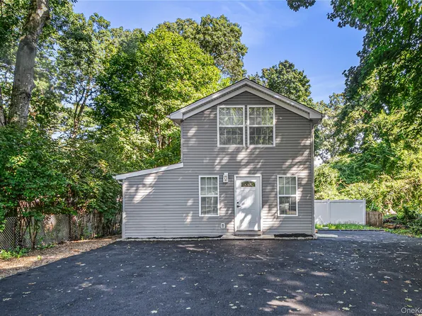 155 Moriches Avenue, Mastic, NY 11950