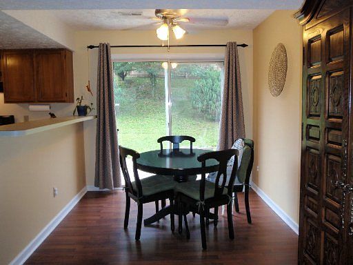 5th image of 4613 Woodbridge Ln