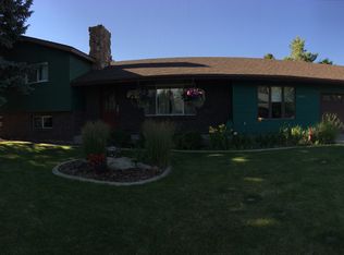 1007 Aspen Dr, Cody, WY 82414