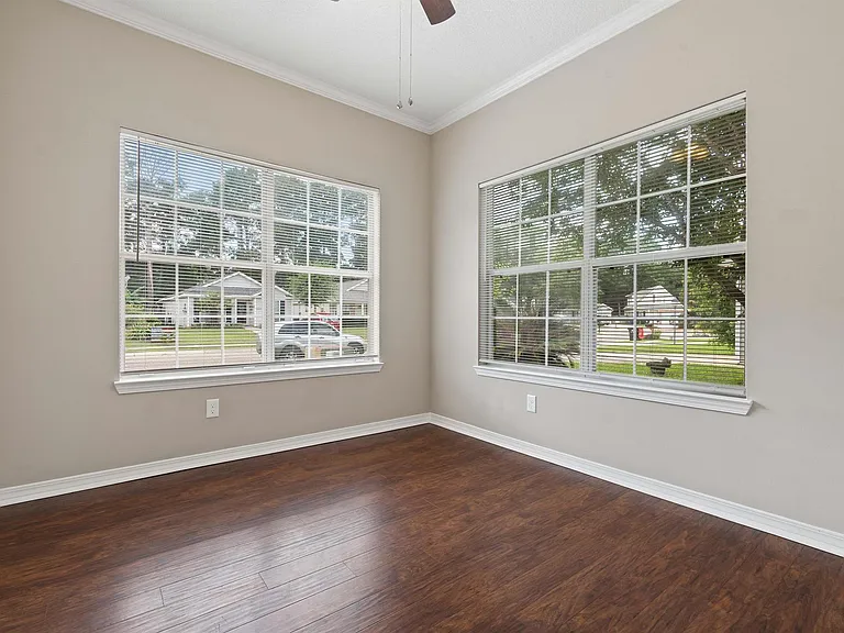 2033 Post Oak Ct — Photo 5