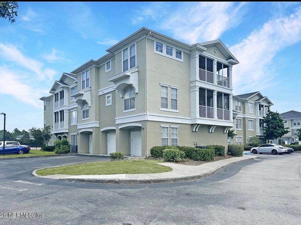 1st image of 8290 Gate Pkwy #1215