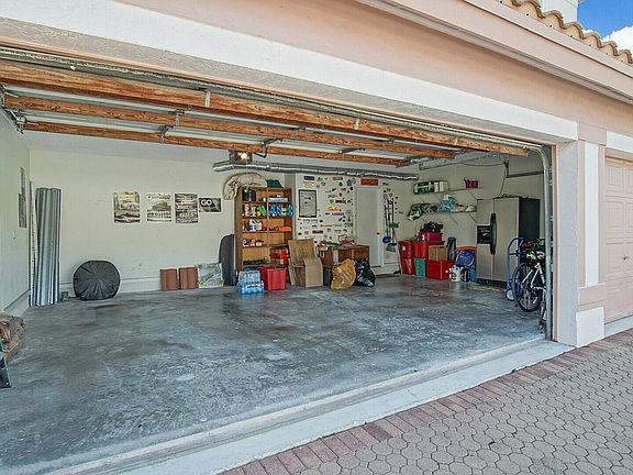 4th image of 19400 NW 10th Street