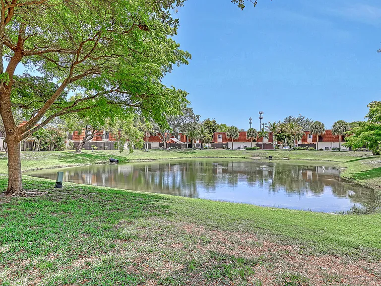 6335 Red Pine Ln #A — Photo 30