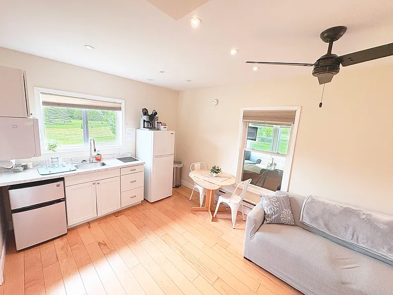 934 Bagdad Rd #LOFT1 — Photo 7