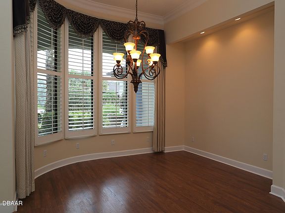5th image of 806 Westwood Dr