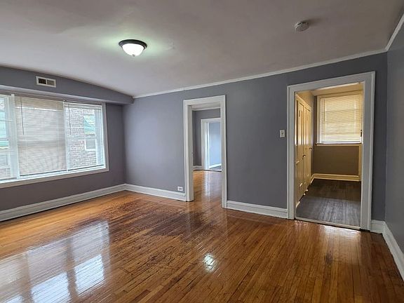 3rd image of 8128 S Maryland Ave APT 1