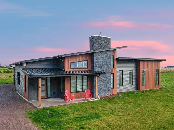 10 River View Dr, Saint David's Parish, PE C0B 1X0
