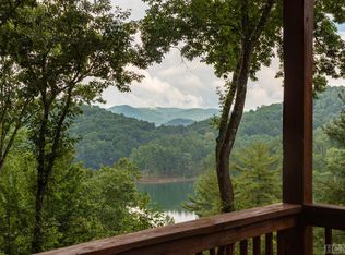 553 Strawberry Hill Rd, Cullowhee, NC 28723