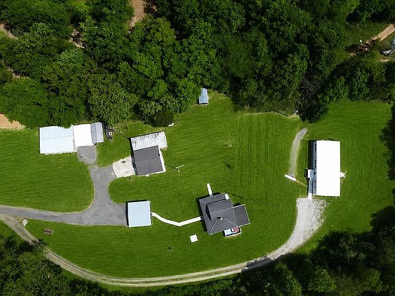 4th image of 296 Tommie Wood Ln