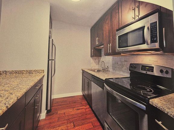 4th image of 535 N Michigan Ave APT 2401
