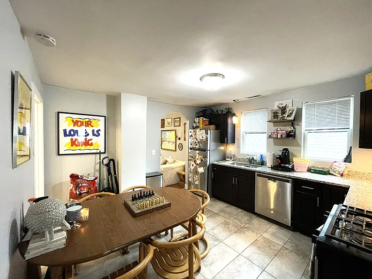 1516 W 18th Pl #2R — Photo 8