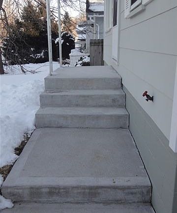 3rd image of 7081 Wirt St