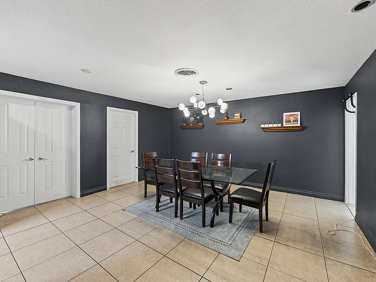 3641 Algonquin Dr — Photo 5