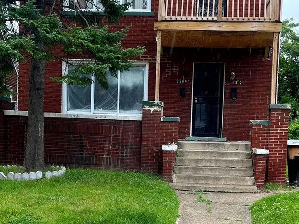 9262 Ward St, Detroit, MI 48228
