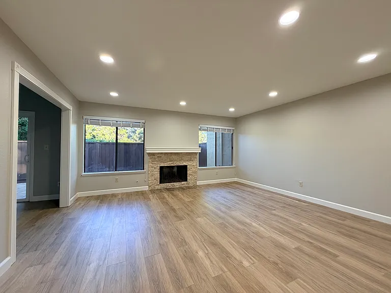 36075 Vallee Ter — Photo 4