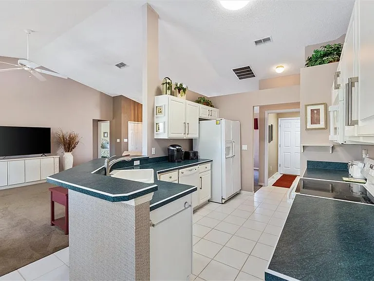 3909 River Crest Cir — Photo 15