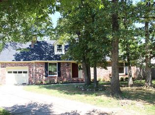 2207 Woodland Ln, Tahlequah, OK 74464