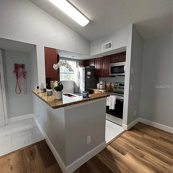 5168 Conroy Rd #28 — Photo 3