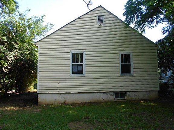 2nd image of 6111 Erie Ave