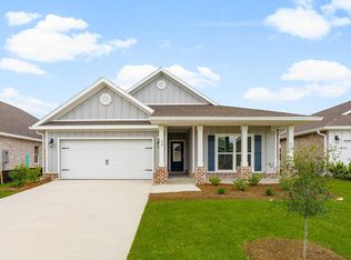 113 Gray Owl Dr E, Freeport, FL 32439