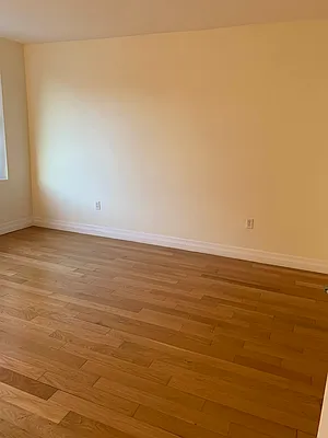 Rented by BARNES New York | media 18