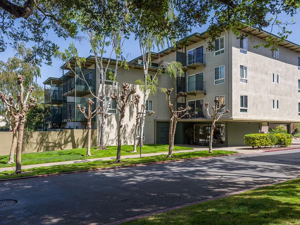 1st image of 932 Peninsula Ave APT 207