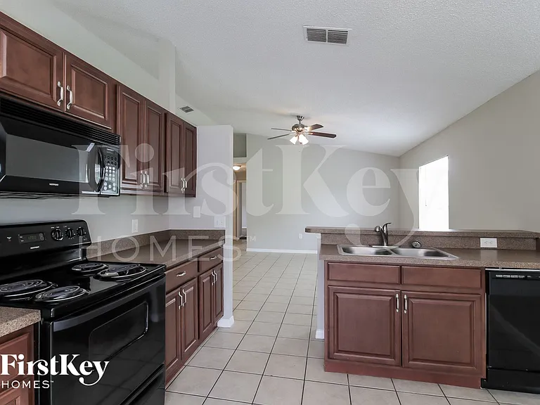 6564 Viewpoint Ct — Photo 5