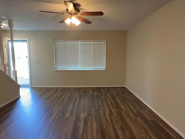 2614 Elwood Dr — Photo 21